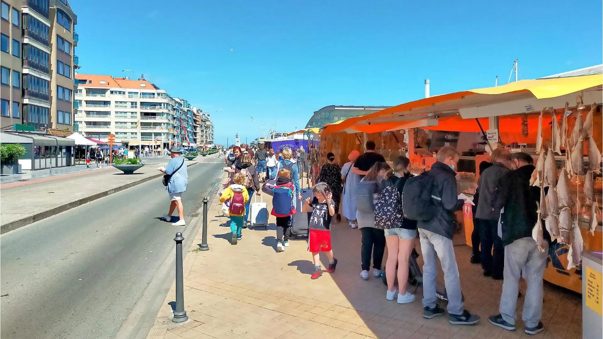 Beautiful Apartment In Oostende With House Sea View
